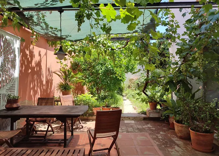 Tavira Townhome With Private Garden