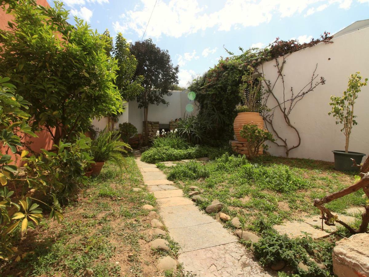 Townhome With Private Garden *